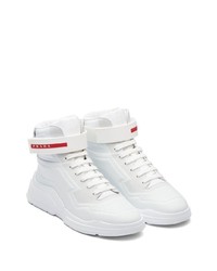 weiße hohe Sneakers von Prada