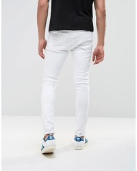 weiße Jeans mit Destroyed-Effekten von Asos