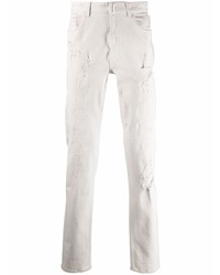 weiße Jeans mit Destroyed-Effekten von Givenchy