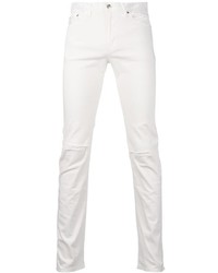 weiße Jeans mit Destroyed-Effekten