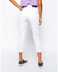 weiße Jeans mit Destroyed-Effekten von Asos