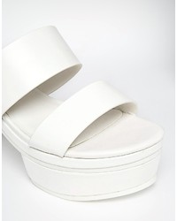 weiße klobige Leder Sandaletten von Asos