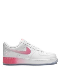 weiße Leder niedrige Sneakers mit Blumenmuster von Nike