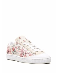 weiße Leder niedrige Sneakers mit Blumenmuster von Puma