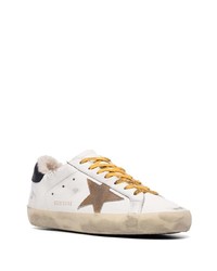 weiße Leder niedrige Sneakers mit Sternenmuster von Golden Goose