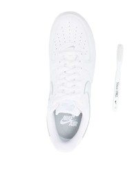 weiße Leder niedrige Sneakers von Nike