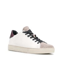 weiße Leder niedrige Sneakers von Crime London