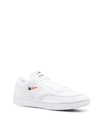 weiße Leder niedrige Sneakers von Nike