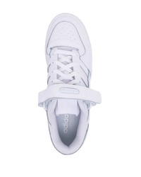 weiße Leder niedrige Sneakers von adidas