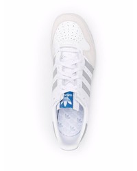 weiße Leder niedrige Sneakers von adidas