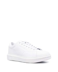 weiße Leder niedrige Sneakers von Armani Exchange