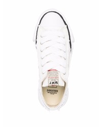 weiße Leder niedrige Sneakers von Maison Mihara Yasuhiro