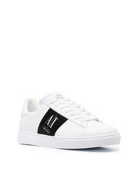 weiße Leder niedrige Sneakers von Armani Exchange