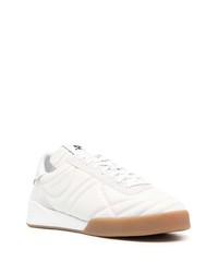 weiße Leder niedrige Sneakers von Courrèges