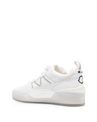 weiße Leder niedrige Sneakers von Moncler