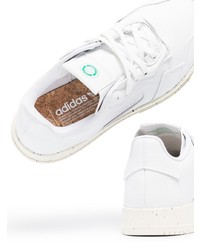 weiße Leder niedrige Sneakers von adidas