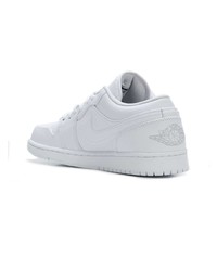 weiße Leder niedrige Sneakers von Nike