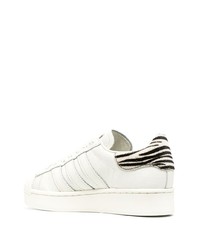 weiße Leder niedrige Sneakers von adidas