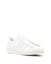 weiße Leder niedrige Sneakers von adidas