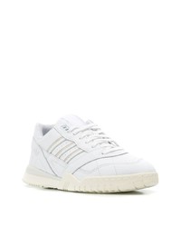 weiße Leder niedrige Sneakers von adidas