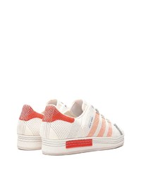 weiße Leder niedrige Sneakers von adidas