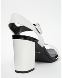 weiße Leder Sandaletten von Aldo
