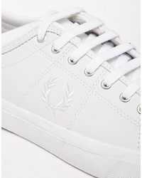 weiße Leder Turnschuhe von Fred Perry