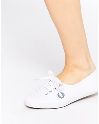 weiße Leinenschuhe von Fred Perry