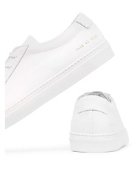 weiße niedrige Sneakers von Common Projects