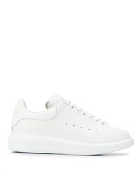 weiße niedrige Sneakers von Alexander McQueen