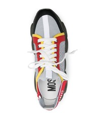 weiße niedrige Sneakers von Moschino