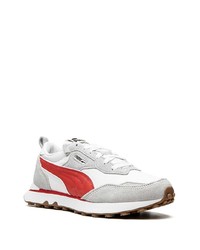 weiße niedrige Sneakers von Puma