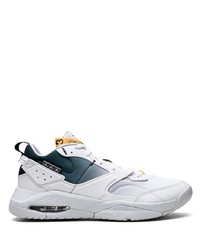 weiße niedrige Sneakers von Jordan