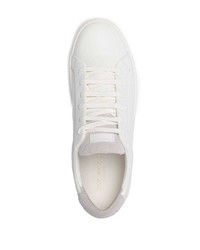 weiße niedrige Sneakers von Kurt Geiger London