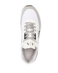 weiße niedrige Sneakers von Armani Exchange