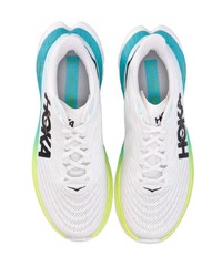 weiße niedrige Sneakers von Hoka One One