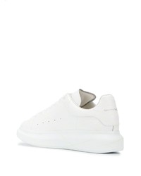 weiße niedrige Sneakers von Alexander McQueen