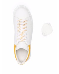 weiße niedrige Sneakers von Alexander McQueen