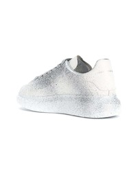 weiße niedrige Sneakers von Alexander McQueen