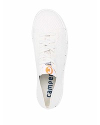 weiße niedrige Sneakers von Camper