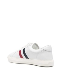 weiße niedrige Sneakers von Moncler