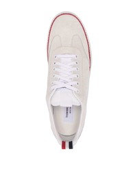weiße niedrige Sneakers von Thom Browne