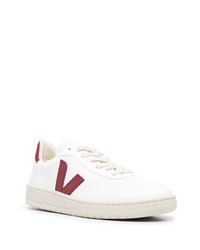 weiße niedrige Sneakers von Veja