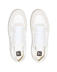 weiße niedrige Sneakers von Veja