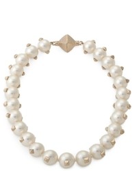 weiße Perlenkette