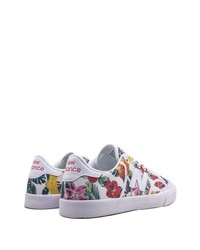 weiße Segeltuch niedrige Sneakers mit Blumenmuster von New Balance