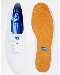 weiße Segeltuch niedrige Sneakers von Keds