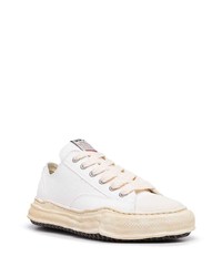 weiße Segeltuch niedrige Sneakers von Maison Mihara Yasuhiro