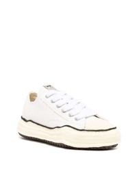 weiße Segeltuch niedrige Sneakers von Maison Mihara Yasuhiro