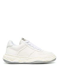 weiße Segeltuch niedrige Sneakers von Maison Mihara Yasuhiro